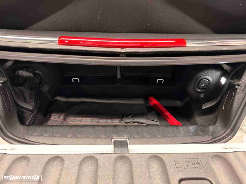 MINI Cabrio Cooper Premium Classic Auto - 6