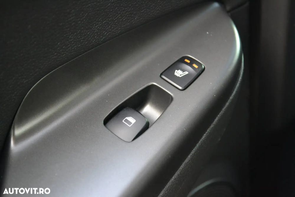 Hyundai KONA Premium - 14