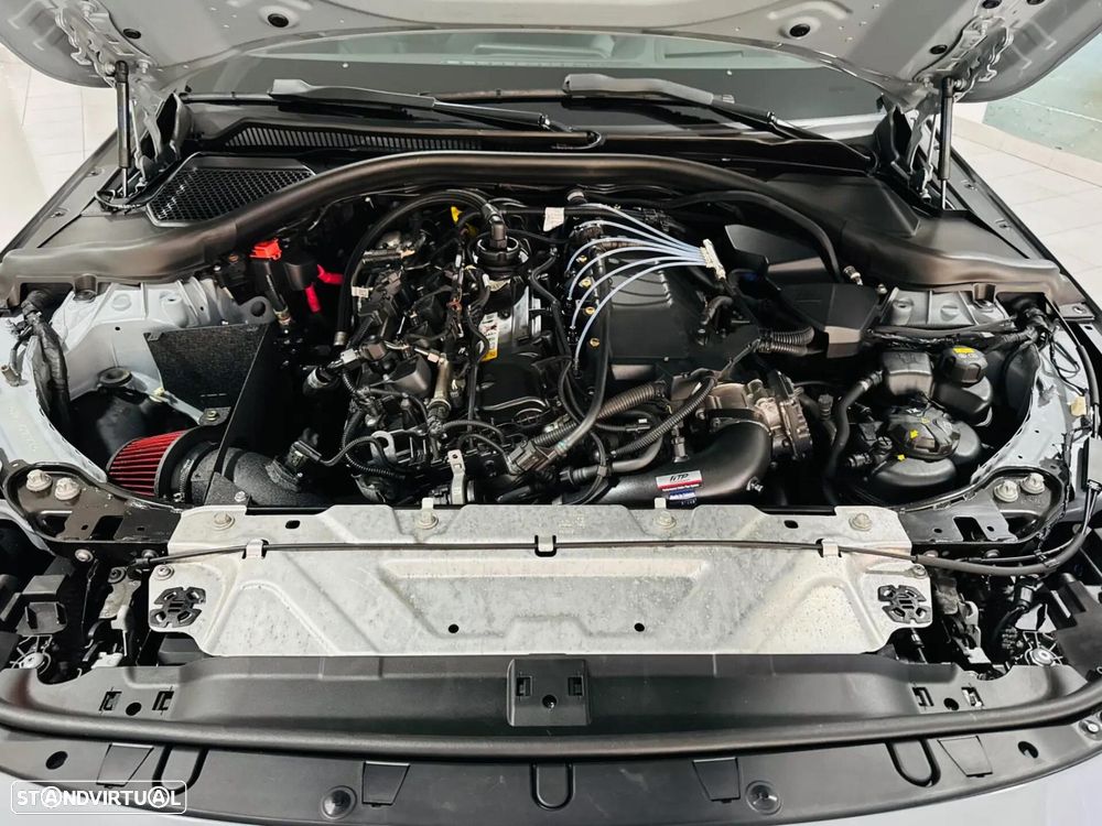 BMW M240i xDrive Auto - 43