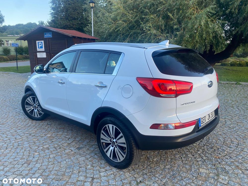 Kia Sportage 2.0 CRDI 184 4WD Automatik Fifa World Cup Edition - 4
