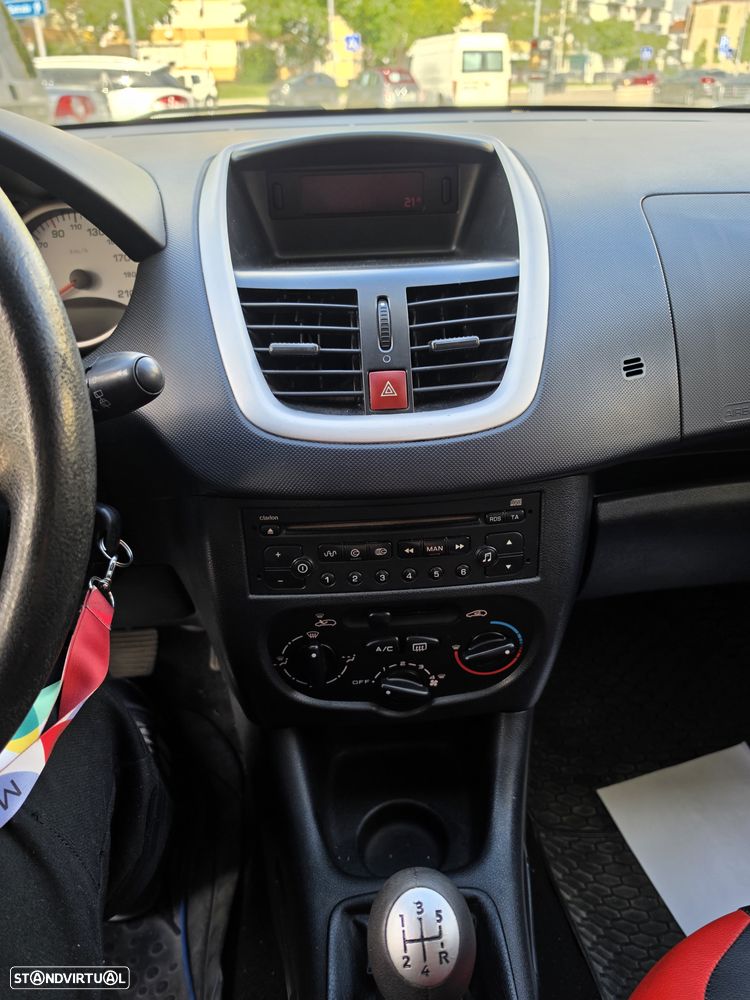 Peugeot 206+ - 8