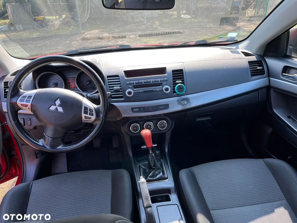 Mitsubishi Lancer 1.8 Invite - 5