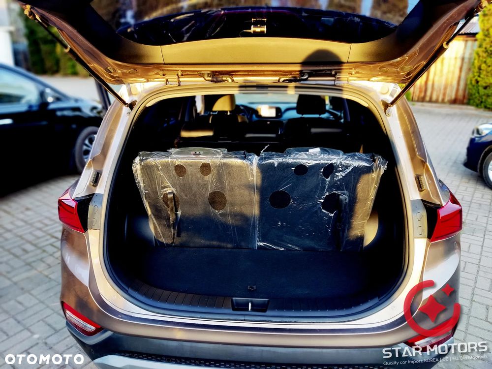 Hyundai Santa Fe 2.0 T Sport Utility 2WD - 25