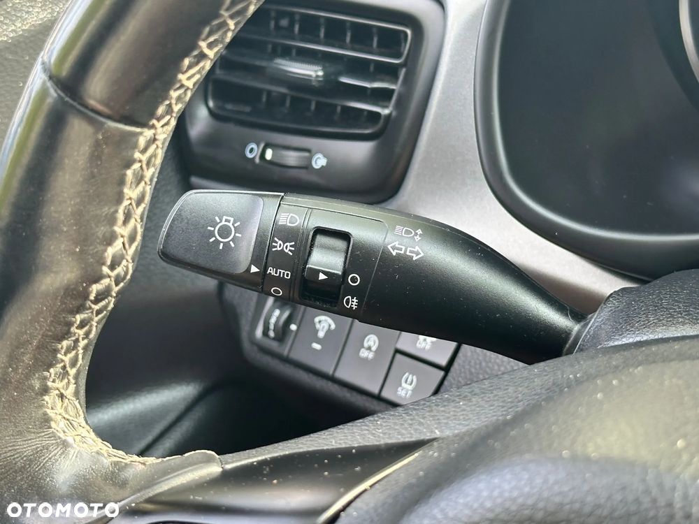 Kia Rio 1.0 T-GDI M DCT - 17