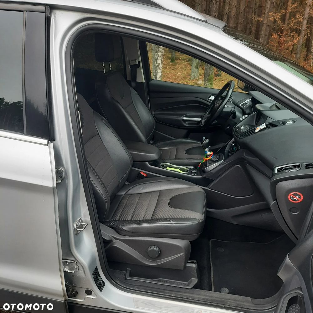 Ford Kuga 2.0 TDCi 4WD Titanium Plus - 4