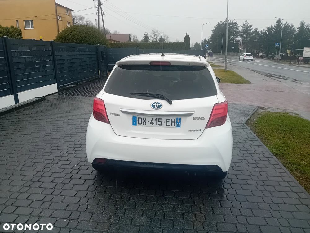 Toyota Yaris 1.5 VVT-i Comfort - 4