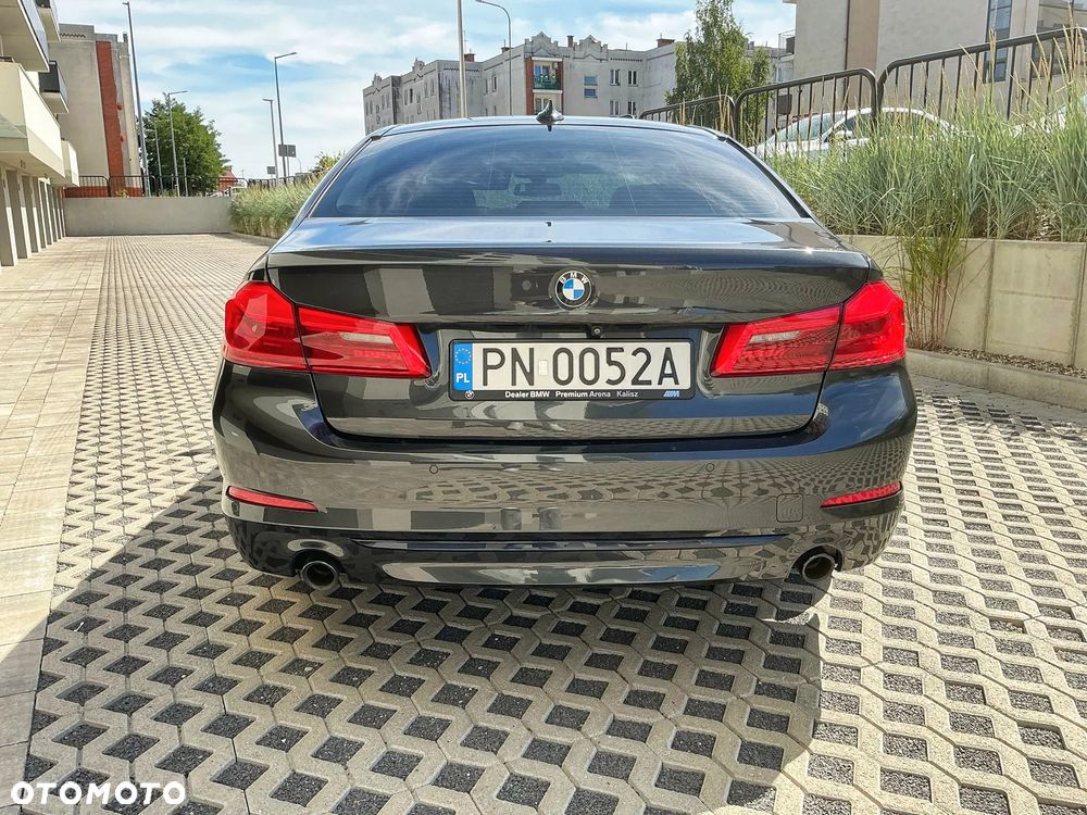 BMW Seria 5 520d - 5