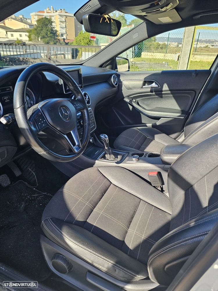 Mercedes-Benz A 220 - 6