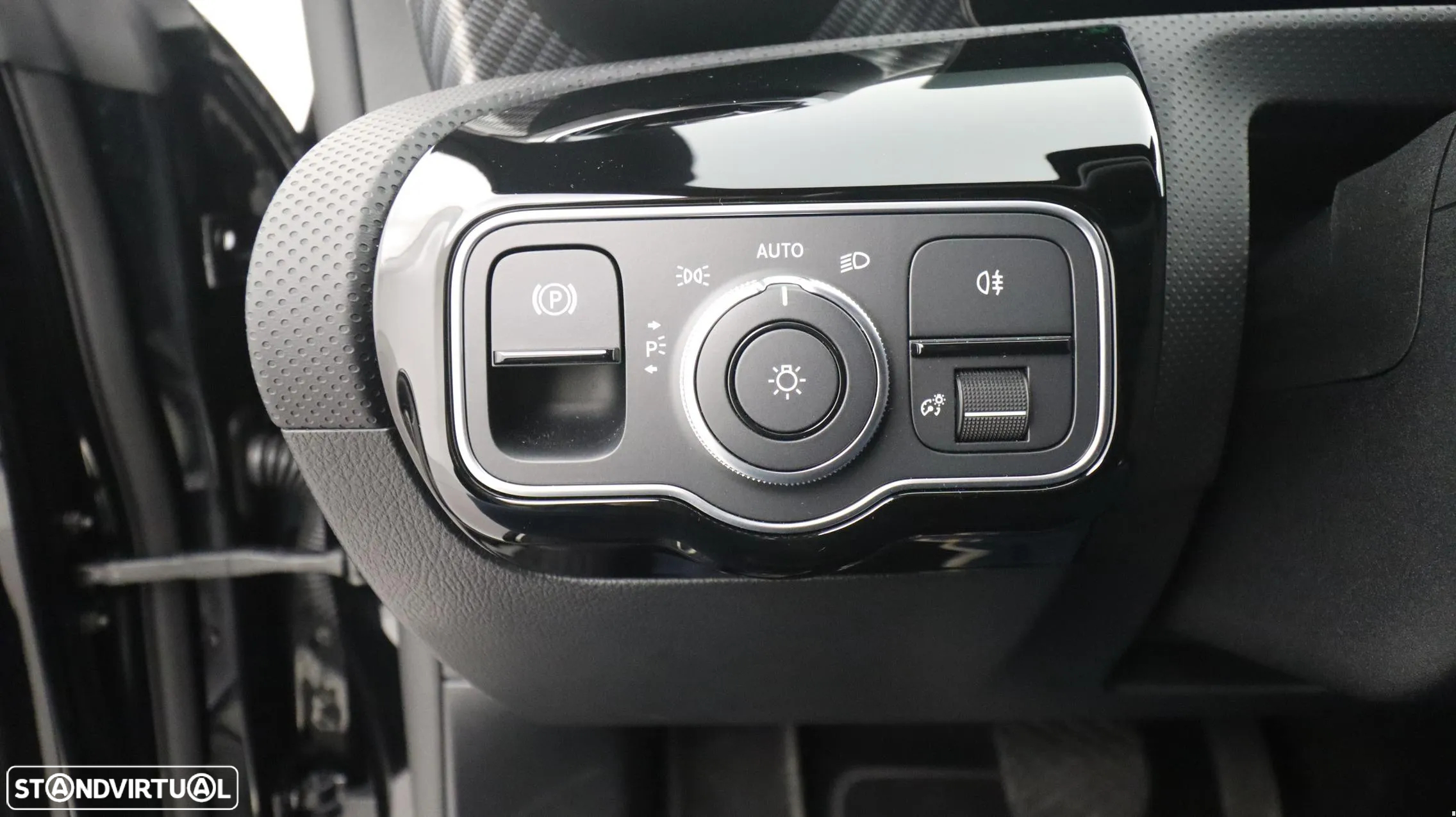 Mercedes-Benz CLA 200 Progressive Aut. - 21