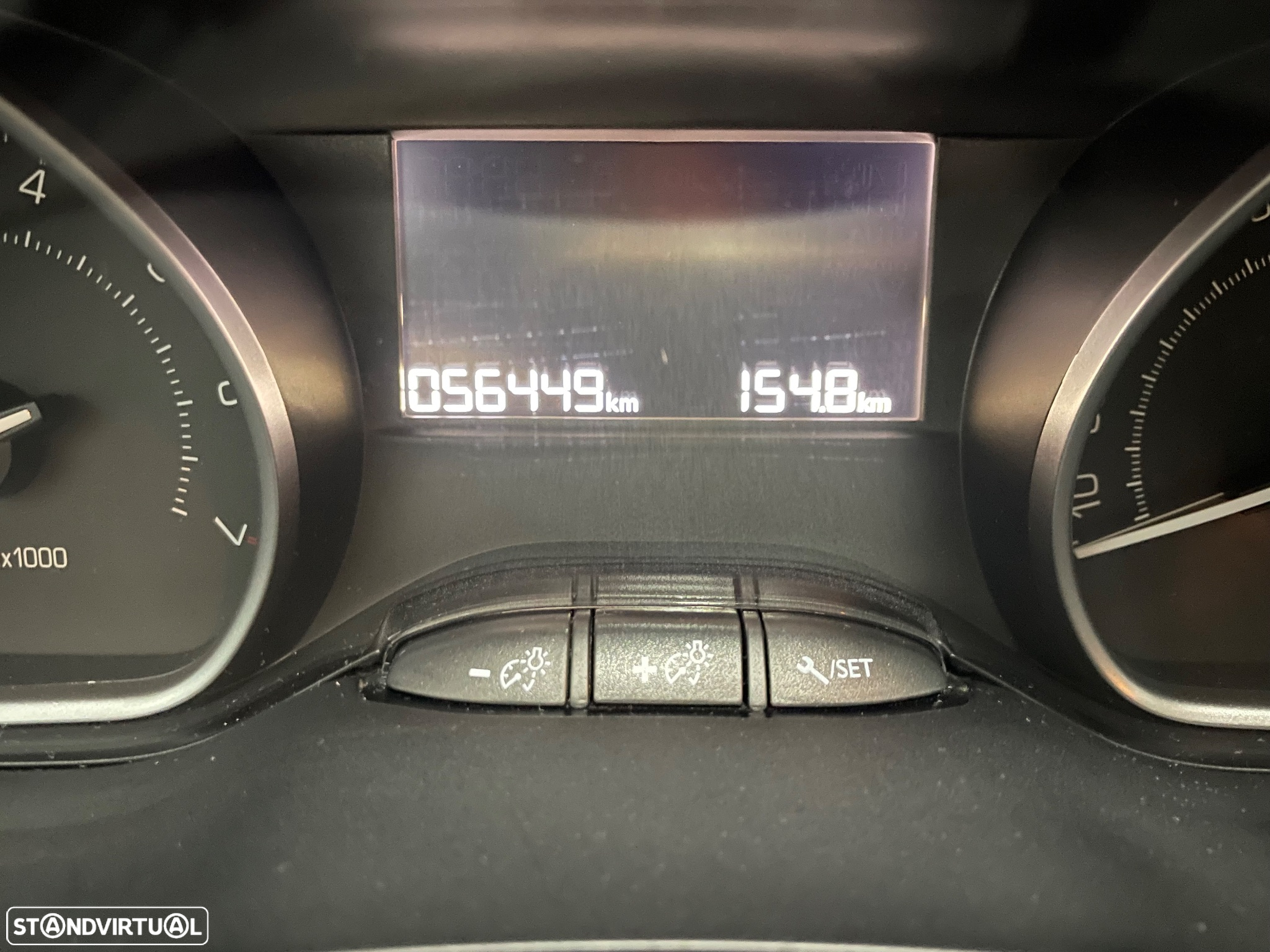 Peugeot 208 PureTech 82 Stop & Start Signature - 5