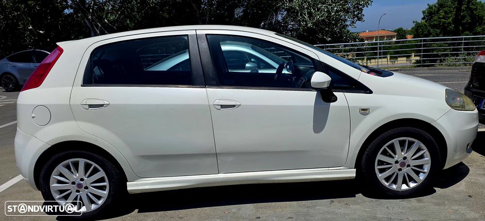 Fiat Grande Punto 1.2 Redbull Blue Elements - 2
