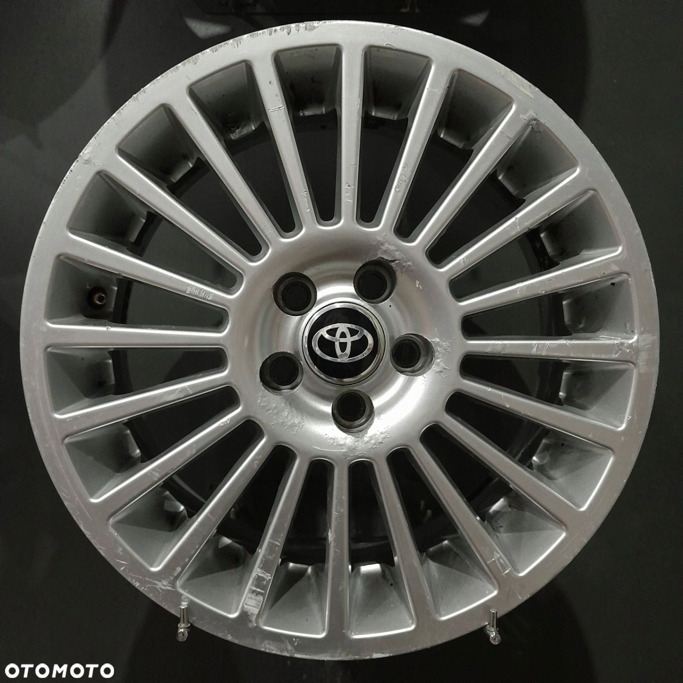 Felgi 16 5x100 Toyota Avensis T25 F506024-48 - 5