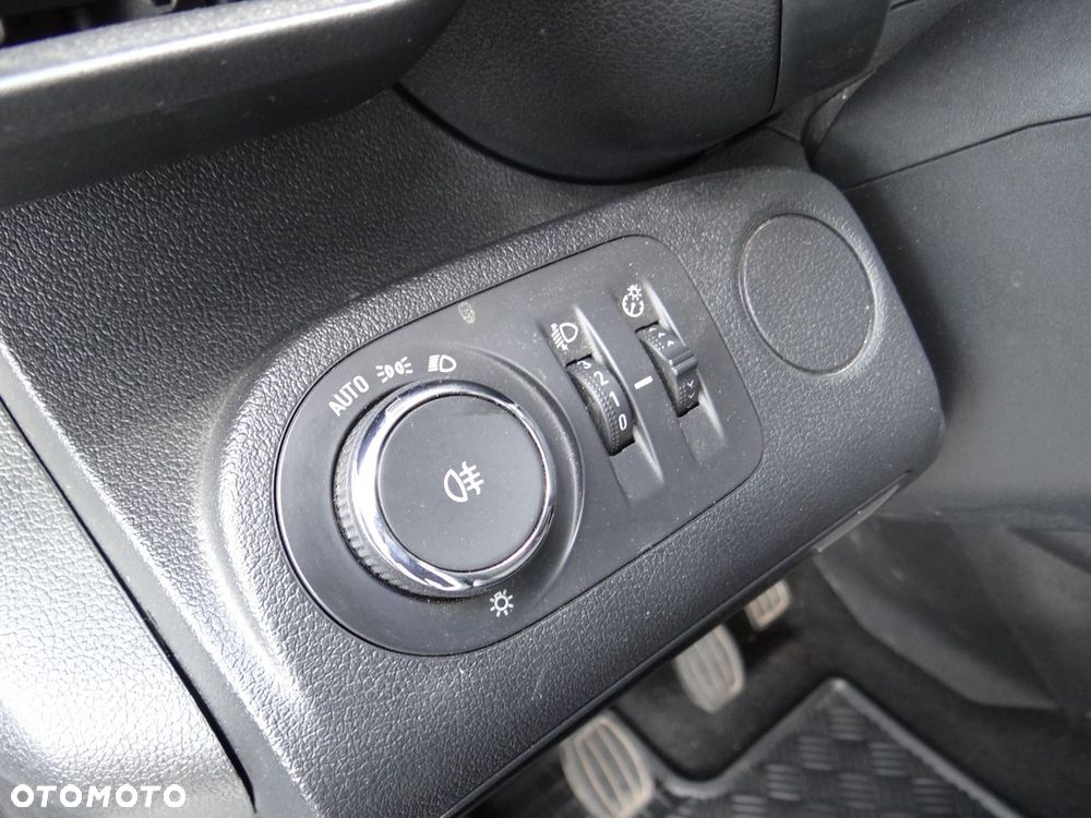 Opel Combo - 16