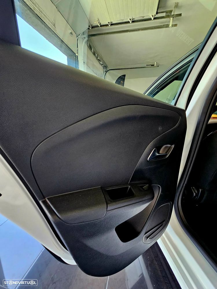 Opel Corsa-e GS Line - 24