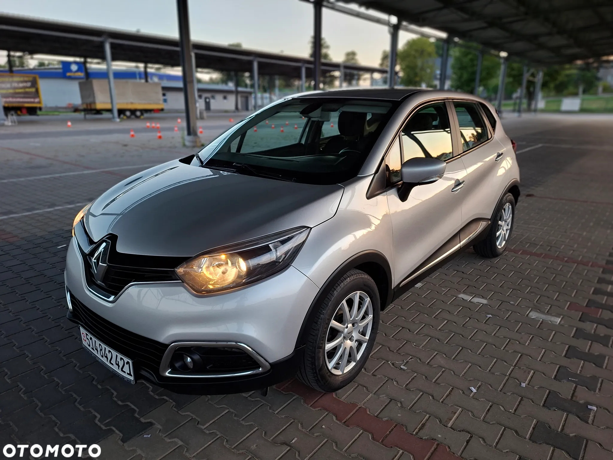 Renault Captur - 31
