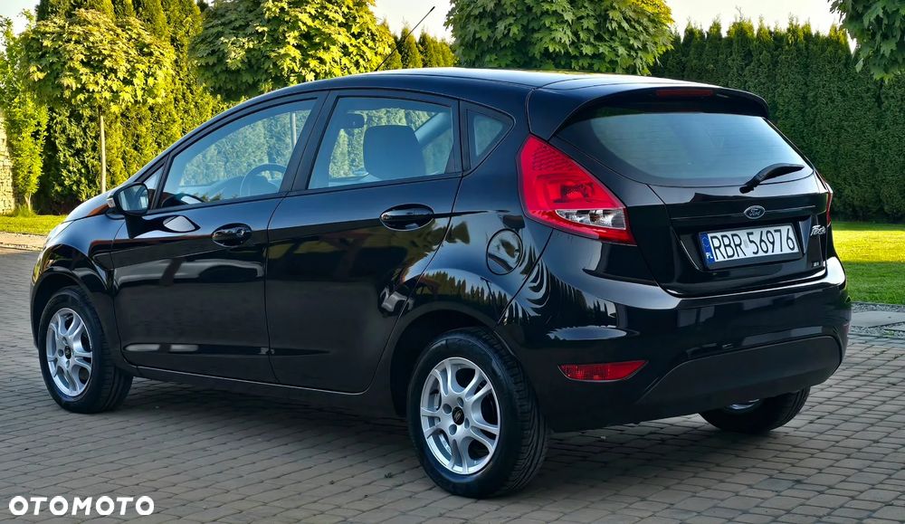 Ford Fiesta 1.4 Champions Edition - 8