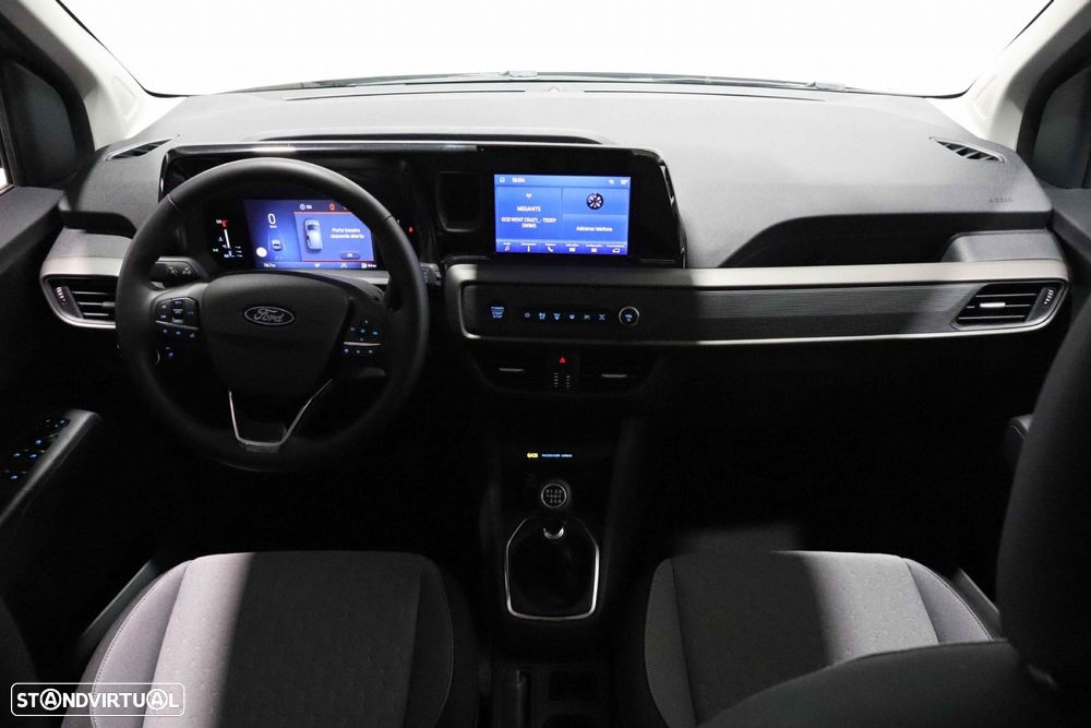 Ford Tourneo Courier 1.0 EcoBoost Titanium - 21