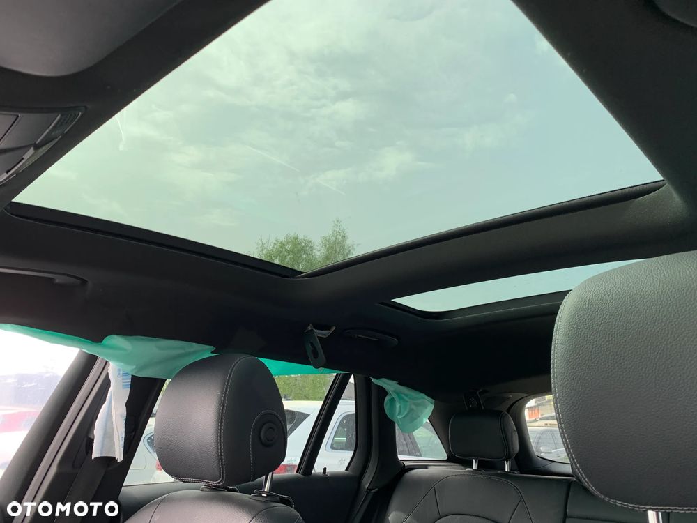 Mercedes-Benz GLC - 14