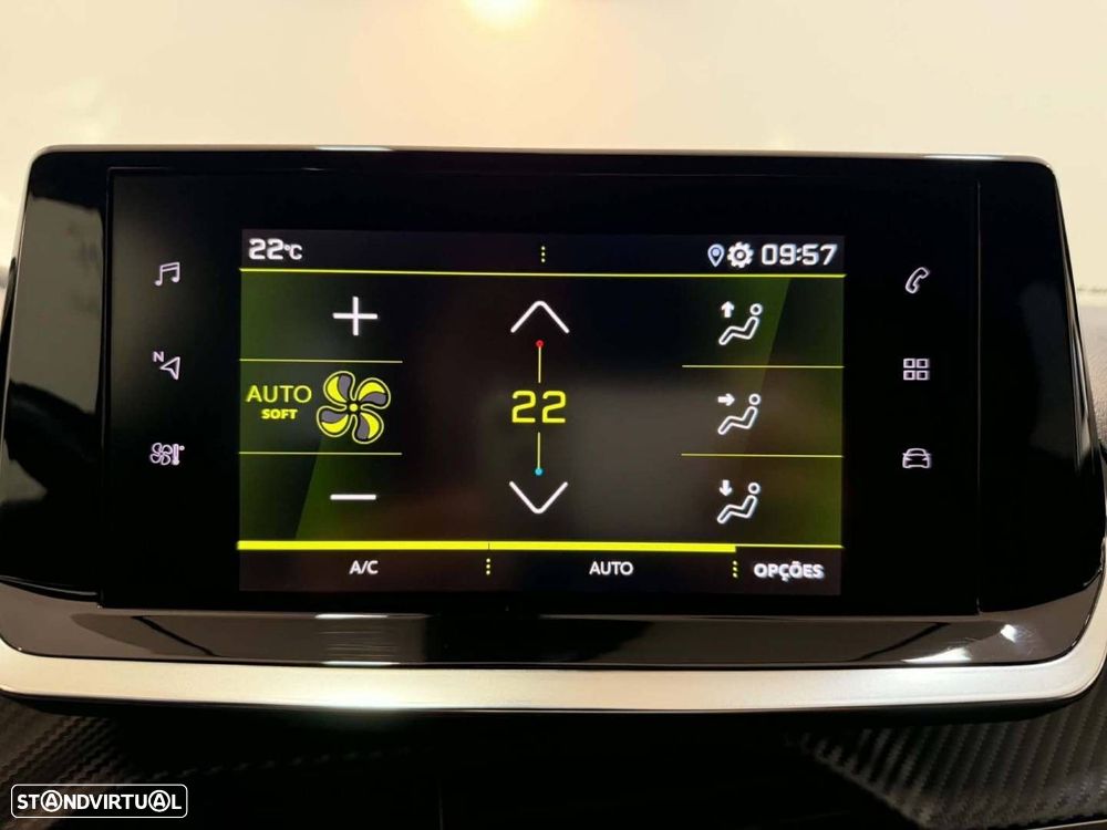 Peugeot 2008 1.2 PureTech Allure Pack - 18