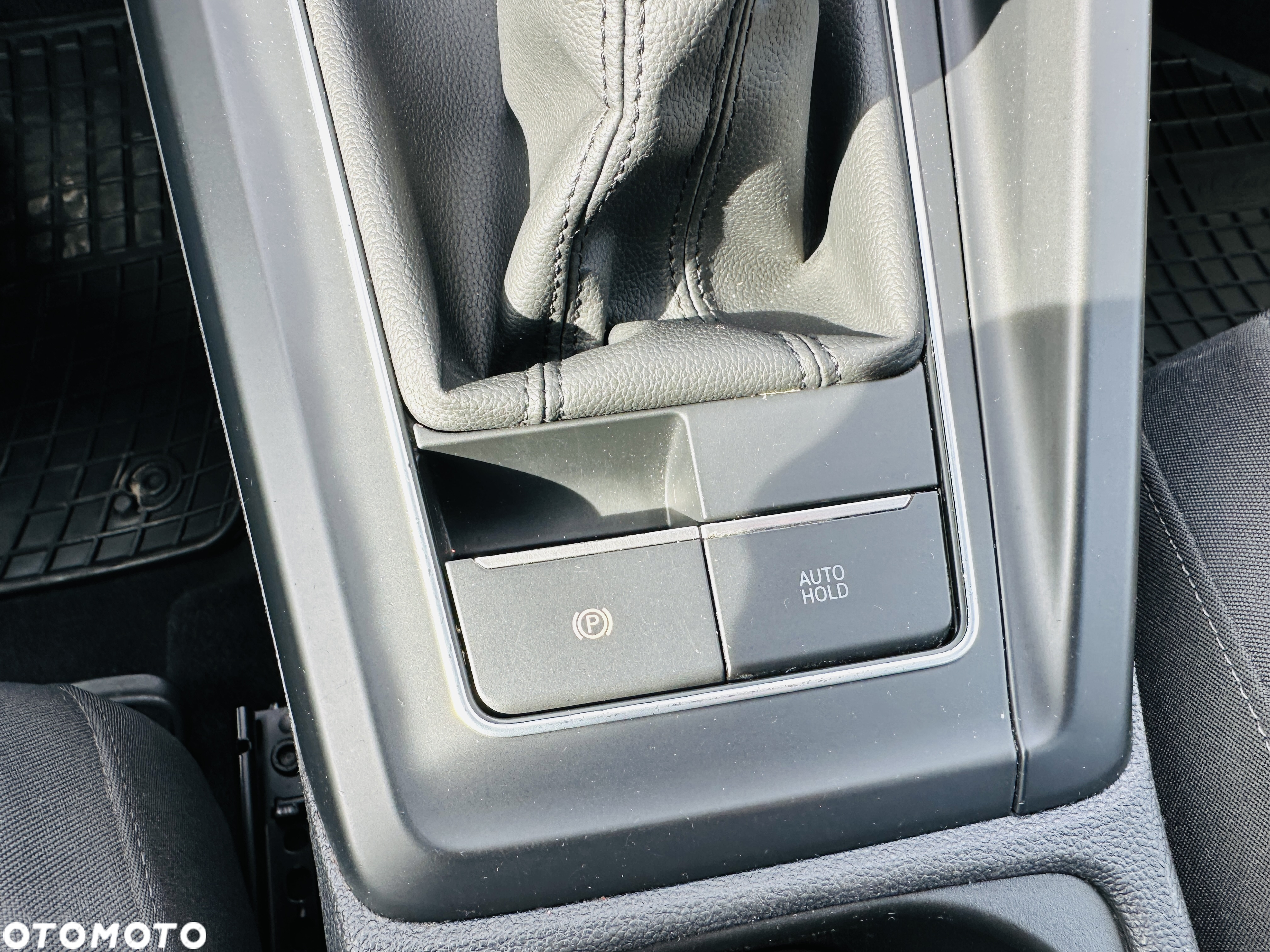 Volkswagen Golf VIII 1.5 TSI EVO Life - 26