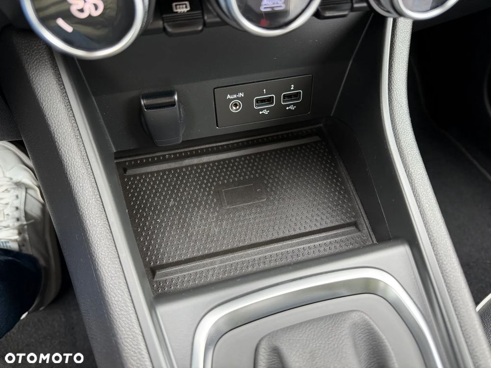 Renault Captur 1.6 E-TECH Plug-In Intens - 24