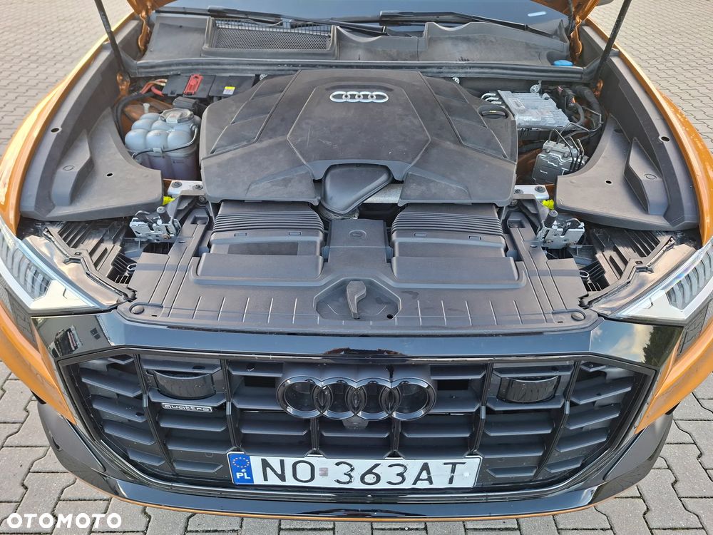 Audi Q8 - 10