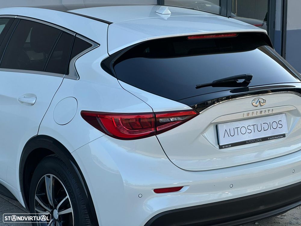 Infiniti Q30 1.5d DCT Business - 11
