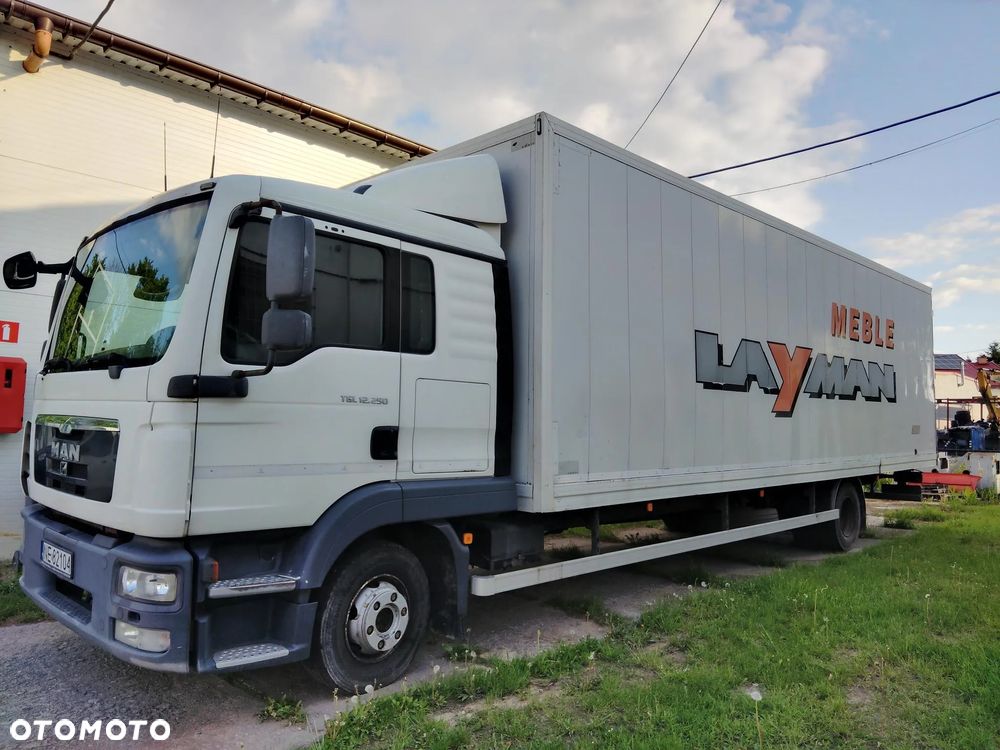 MAN TGL 12.240 4X2 - 1