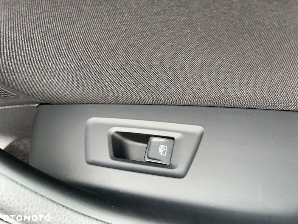 Volkswagen Passat 2.0 TDI Business DSG - 20