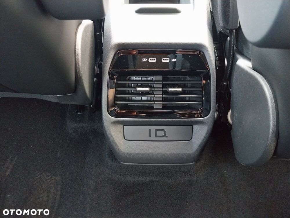 Volkswagen ID.4 - 19