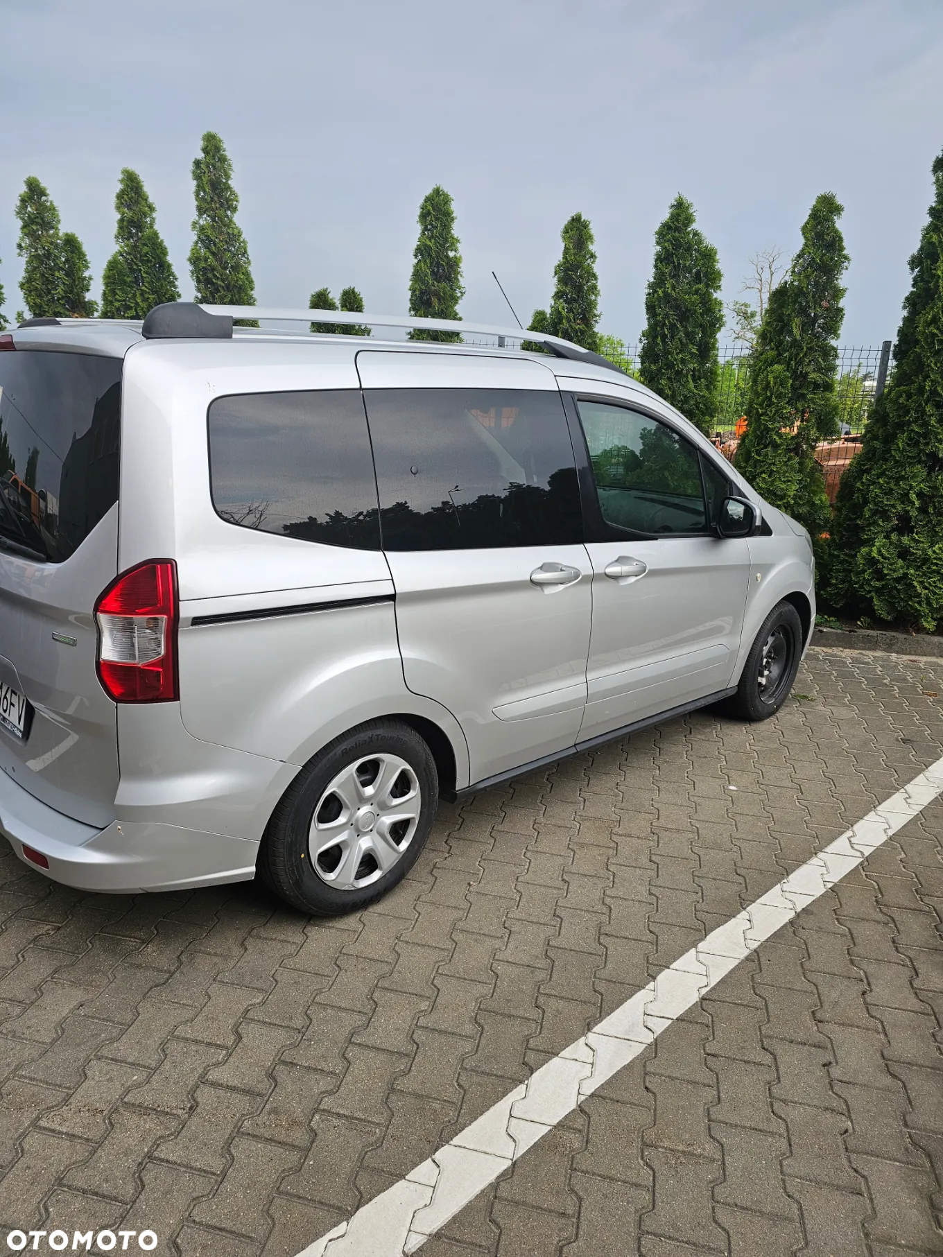 Ford Tourneo Courier 1.0 EcoBoost Ambiente - 3