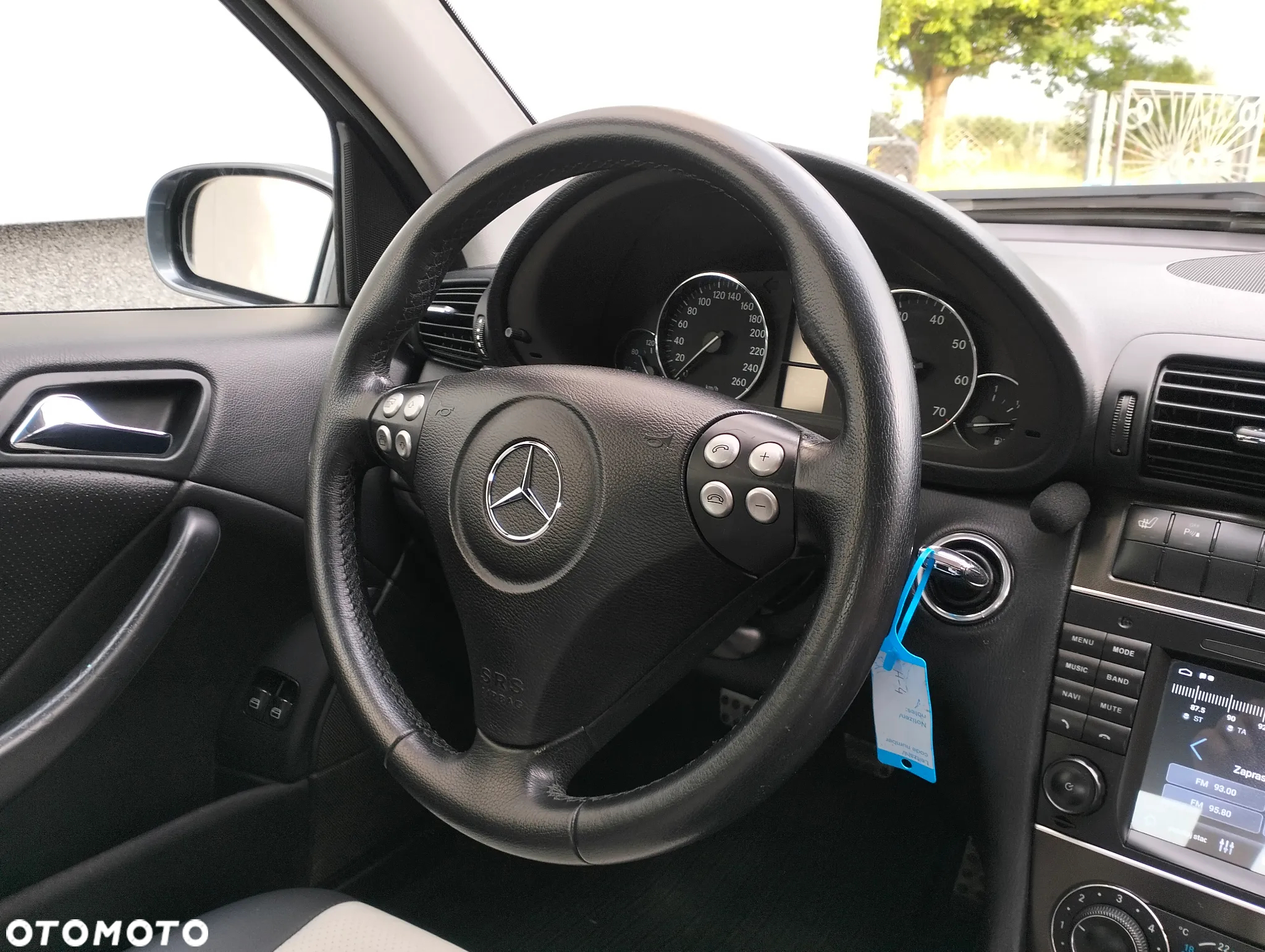 Mercedes-Benz Klasa C 180 Kompressor Sportcoupe Sport Edition - 34