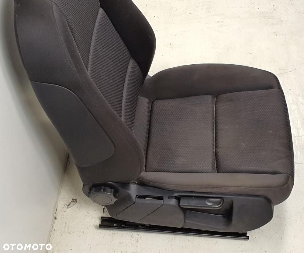 FOTEL PASAZERA PRAWY PRZÓD AUDI A4 B6 EUROPA - 5