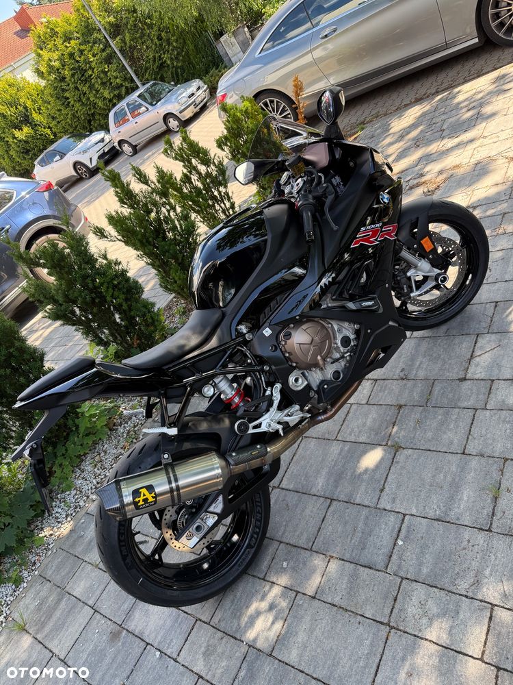 BMW S - 4