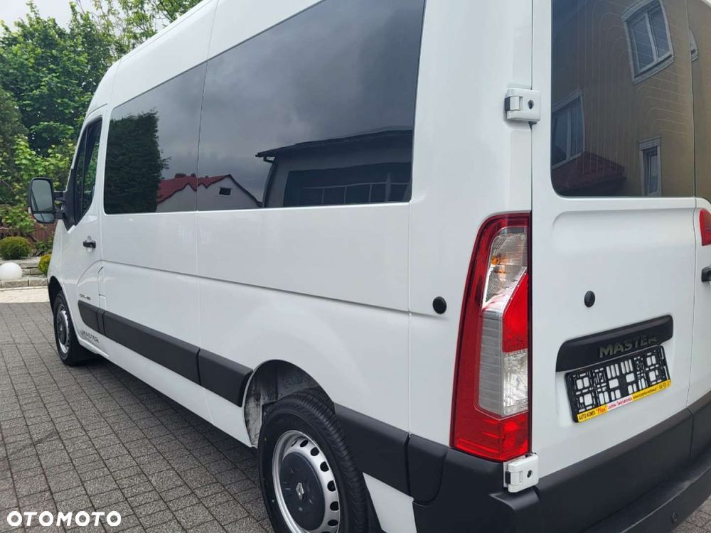 Renault Master 2.3 170ps. L2H2  8-osobowy - 12
