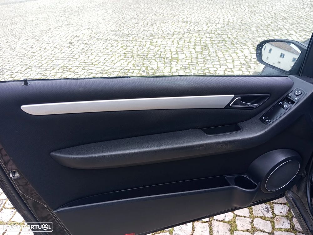 Mercedes-Benz A 160 - 22