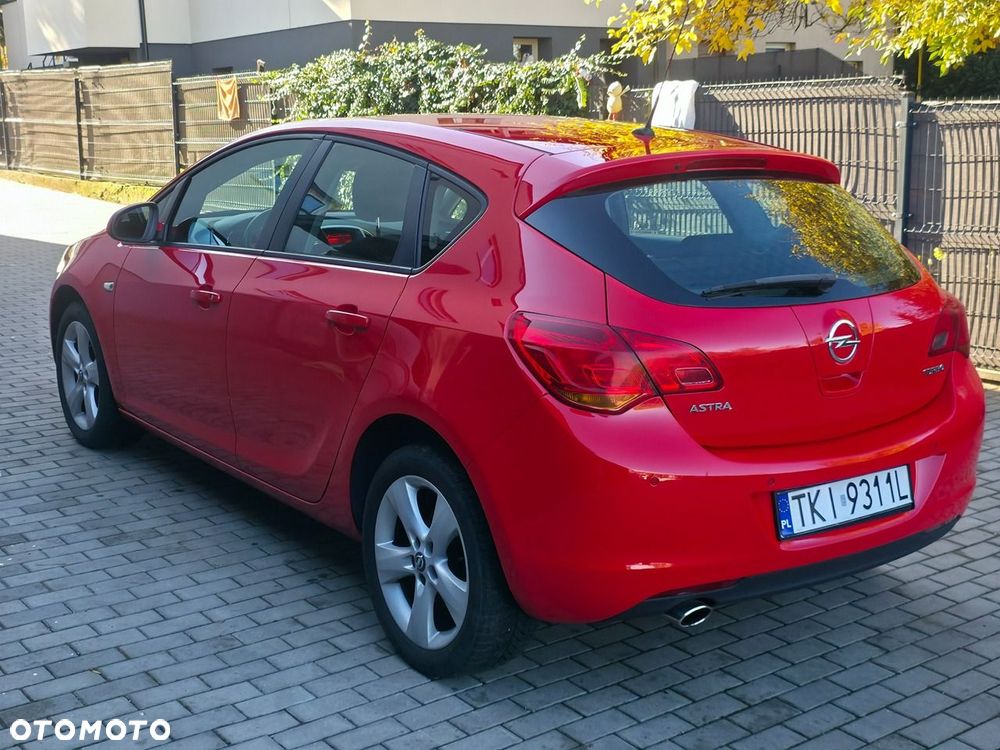 Opel Astra - 4