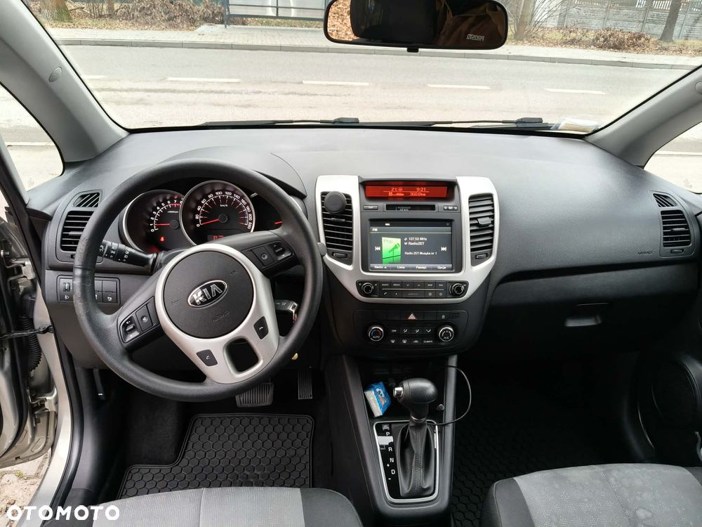 Kia Venga 1.6 L - 8