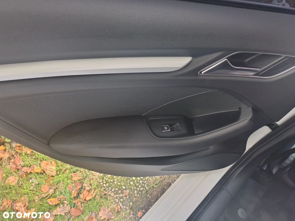 Audi A3 Sportback 1.4 TFSI Attraction S tronic - 21