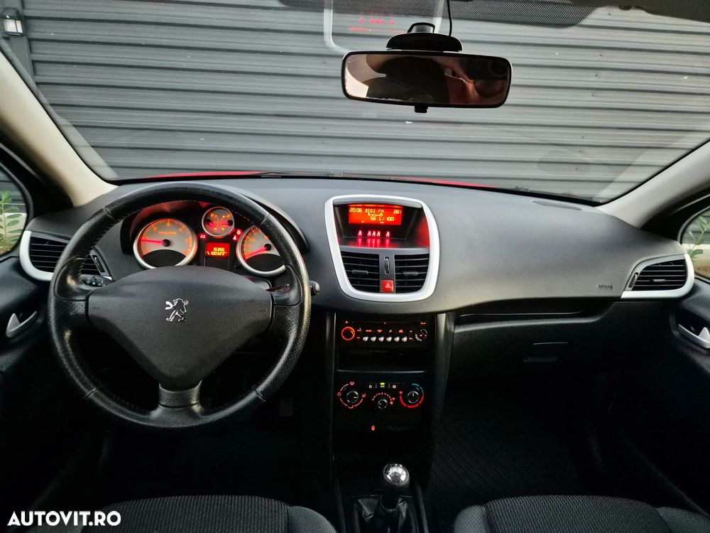Peugeot 207 1.4HDI Premium - 4