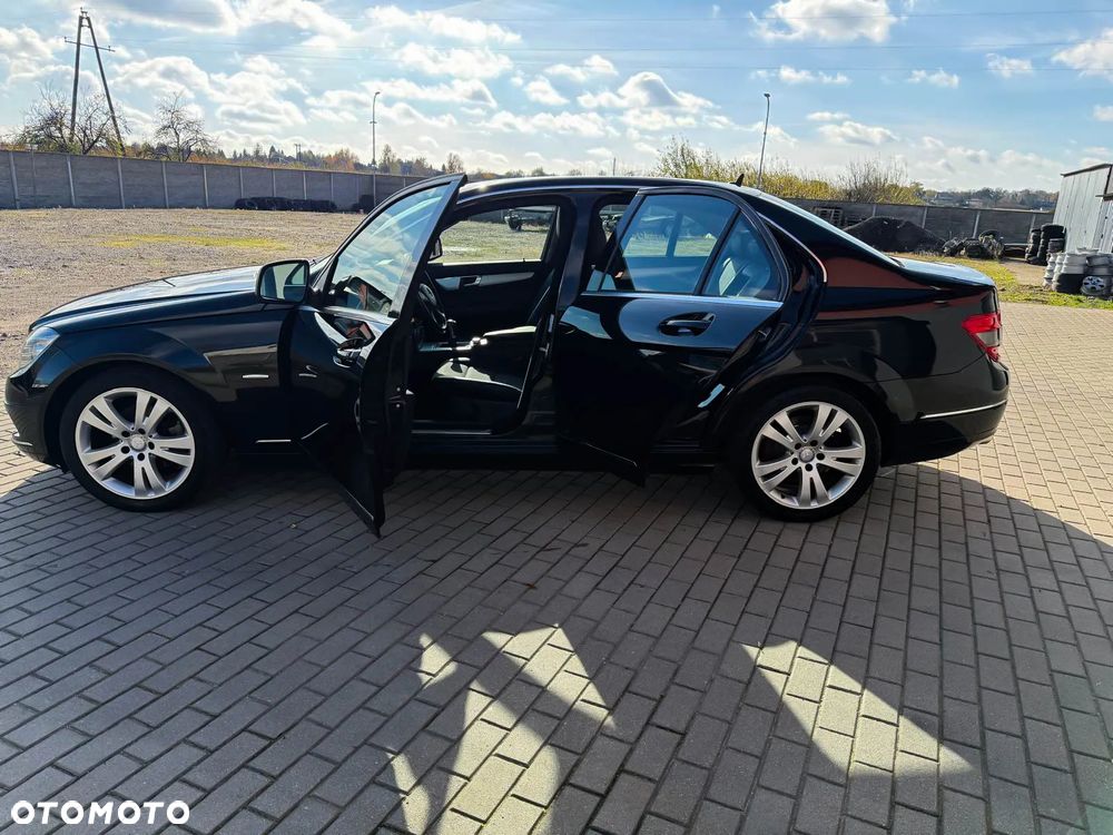 Mercedes-Benz Klasa C C-Klasse Avantgarde - 23