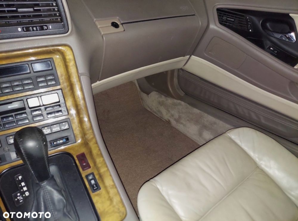 BMW Seria 8 - 7