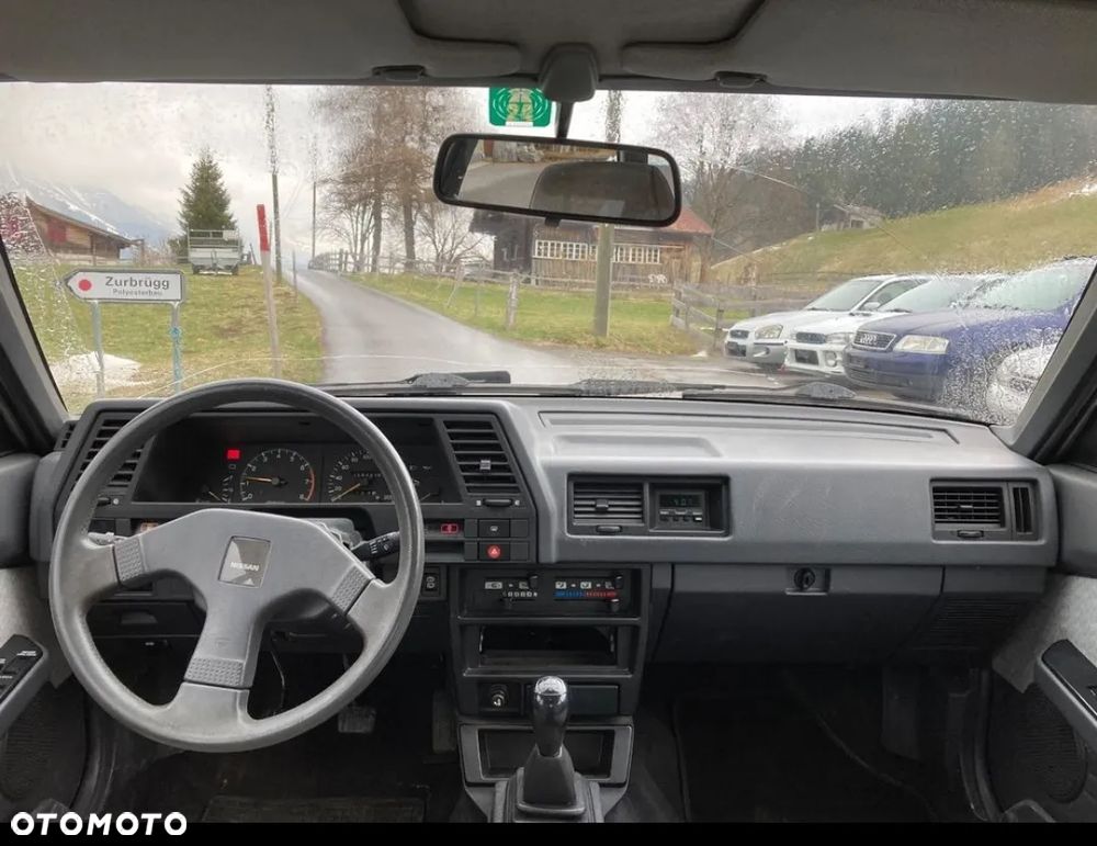 Nissan Sunny - 9
