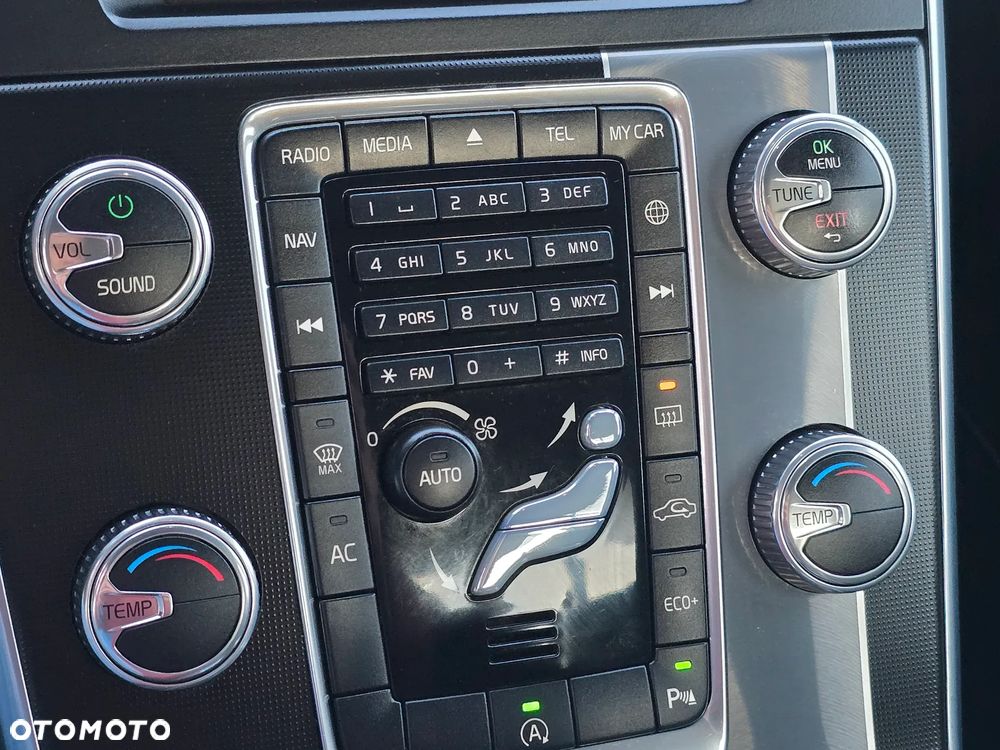 Volvo S60 D3 Geartronic RDesign - 16