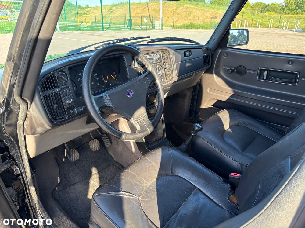 Saab 900 - 29