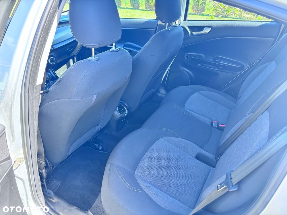 Alfa Romeo Giulietta 2.0 JTDM Distinctive - 8