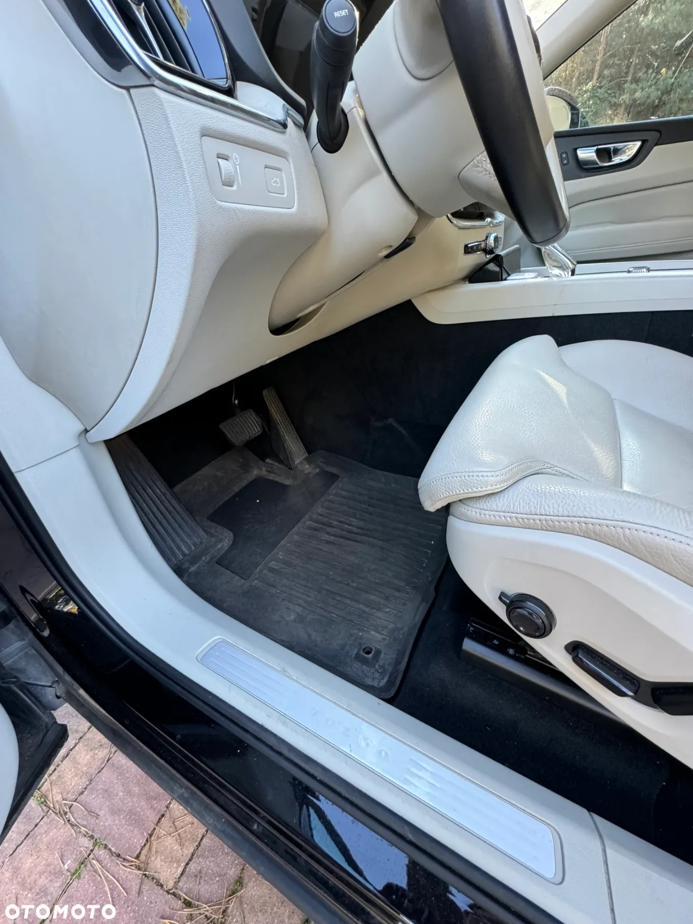Volvo XC 60 B5 D AWD Inscription - 13