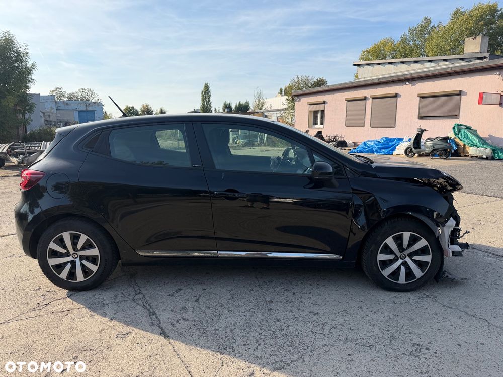 Renault Clio - 6