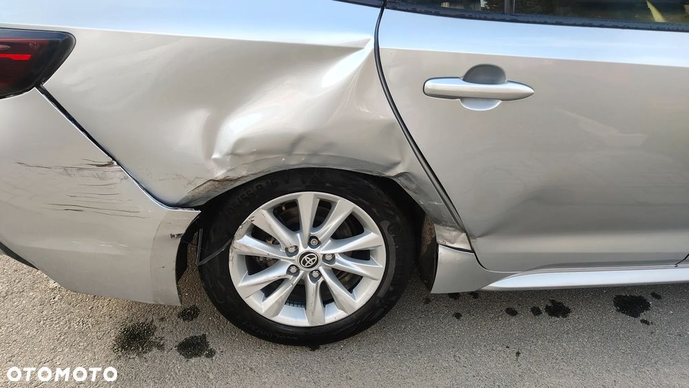 Toyota Corolla 2.0 Hybrid Style - 9