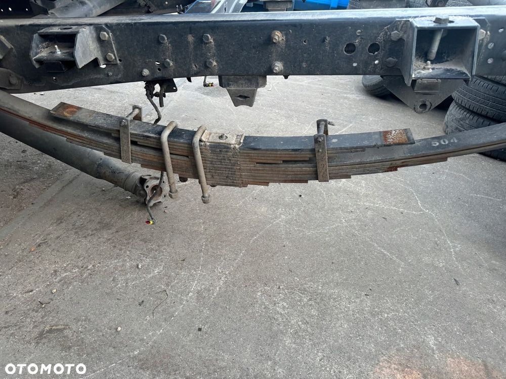 Iveco Daily 50c 3,0 HPI 21-25r resory 14piór - komplet - 2